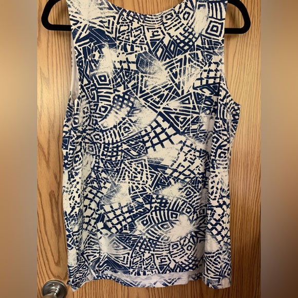🍉 Reitmans plus all over print white/ blue 2X, tank top 100% cotton - Picture 8 of 10